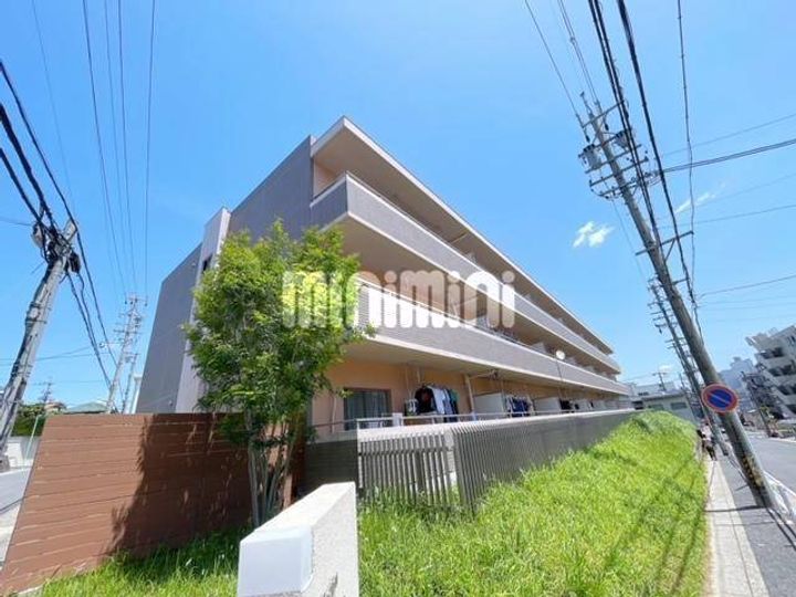 コレクション星が丘の外観