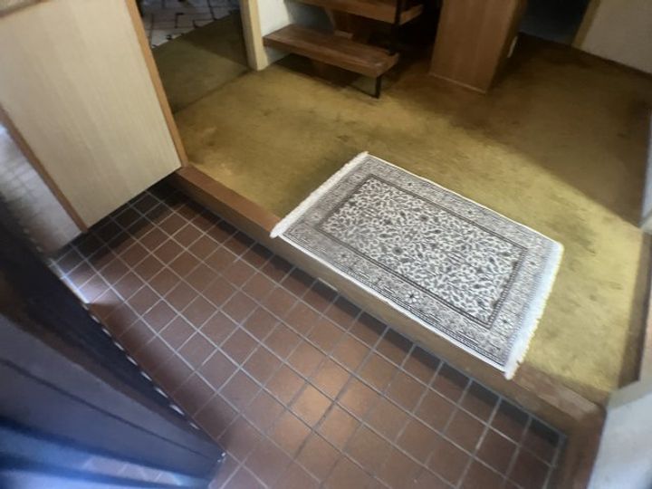 埼玉県さいたま市中央区上峰1(一戸建)の賃貸物件の玄関