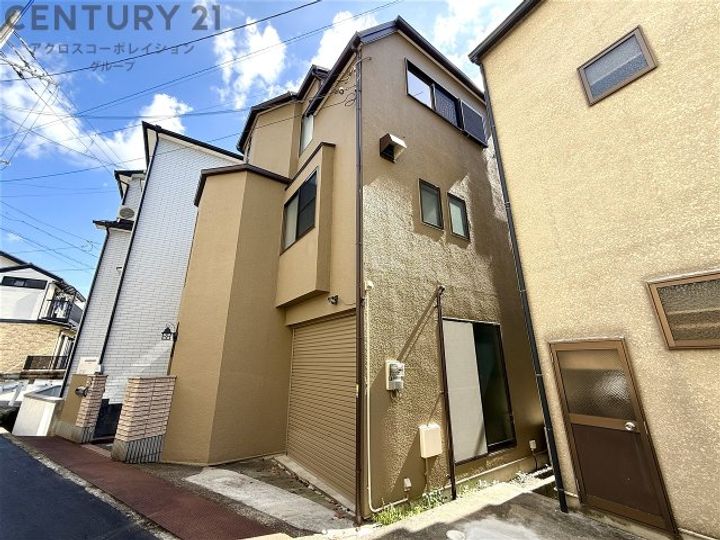 兵庫県宝塚市鶴の荘(一戸建)の賃貸物件の外観