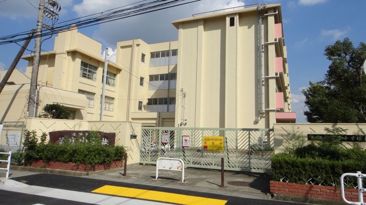兵庫県宝塚市鶴の荘(一戸建)の賃貸物件の周辺