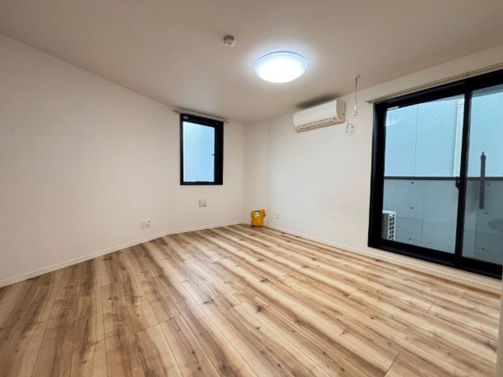 D-BASE十条の居間