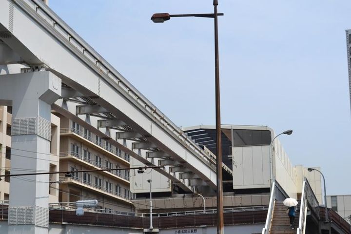ニューリバー三萩野の周辺