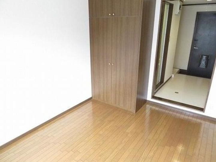 埼玉県戸田市大字新曽(マンション)の賃貸物件の居間