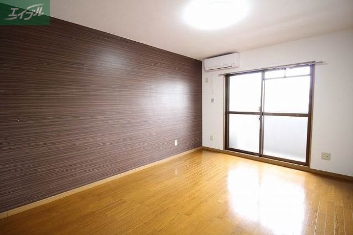 フィオーレK2の居間