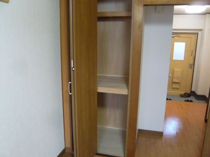 吉村ビルの内装