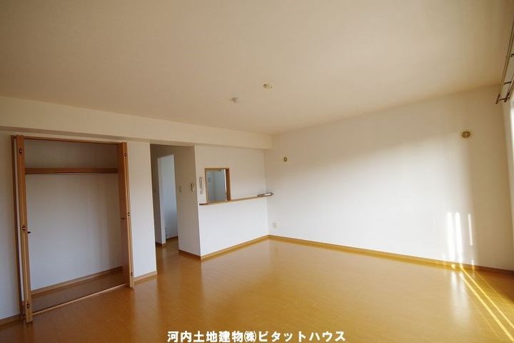 林マンション Eの居間
