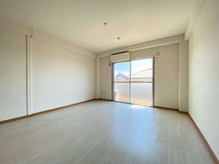 コフレ朝霧の内装