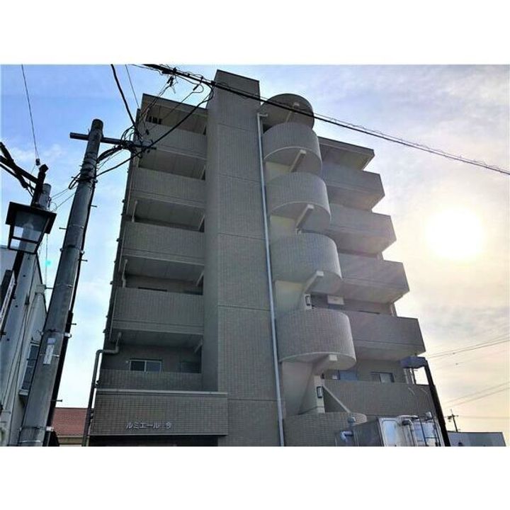 178 ルミエール今の外観