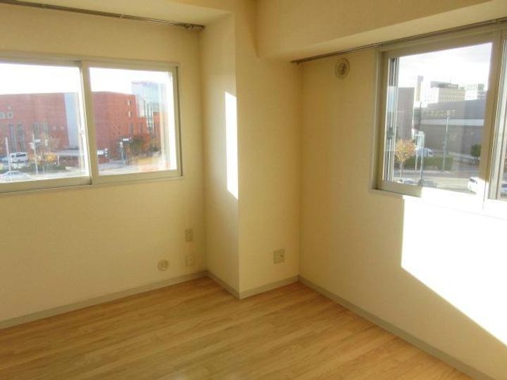 サルイオビヒロの居間