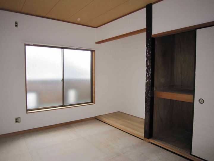 大阪府大阪市生野区生野西4(一戸建)の賃貸物件の居間