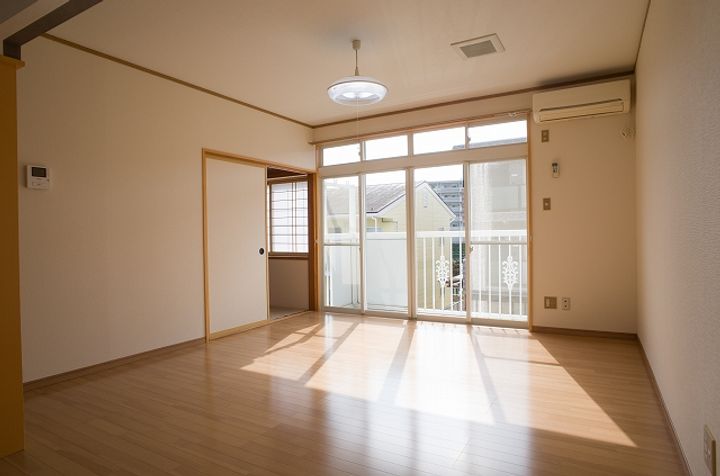 宮城県仙台市泉区七北田字東裏(アパート)の賃貸物件の居間