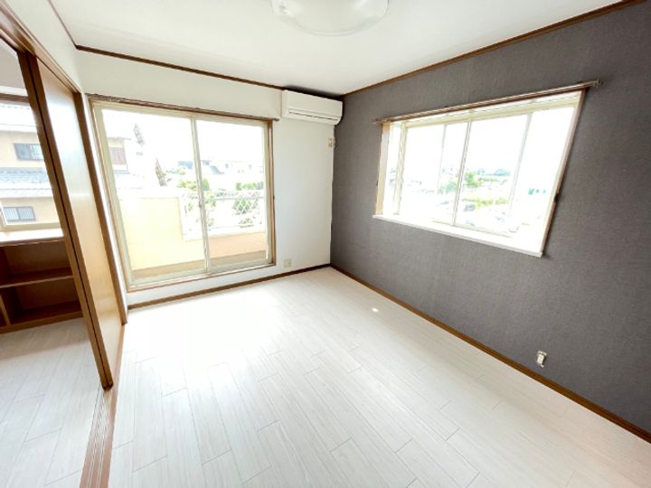 サンディアル大橋の内装