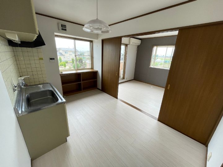 サンディアル大橋の居間