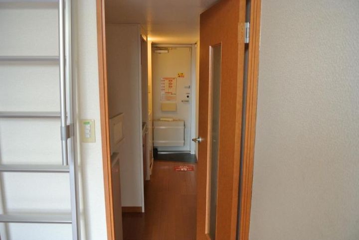 レオパレスフローラ六坊の内装