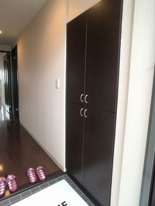 グランヒルズの玄関