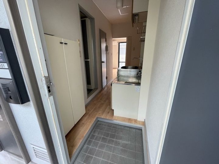 アプローズコートCの玄関