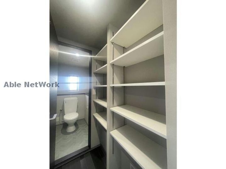 子持松コーポの内装