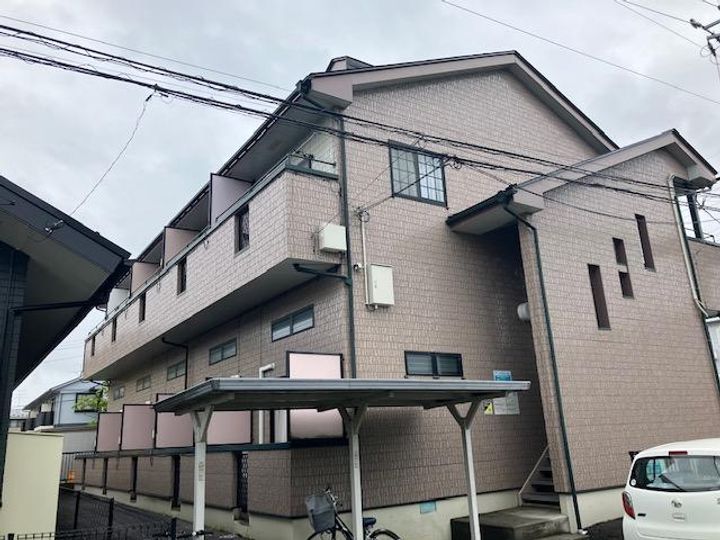 カーサ吉岡南の外観