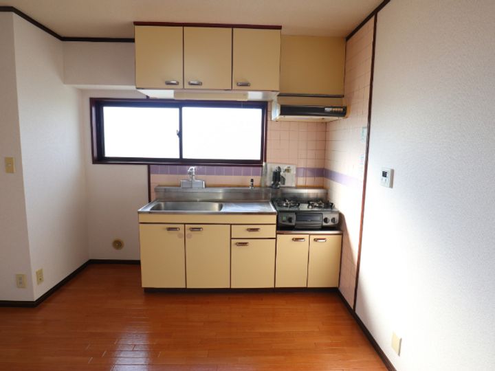 メジャーモ広町のキッチン