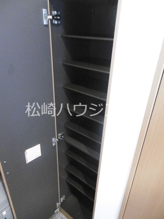 石井ガーデンマンションIの玄関