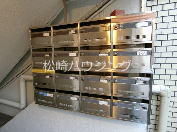 石井ガーデンマンションIの地図