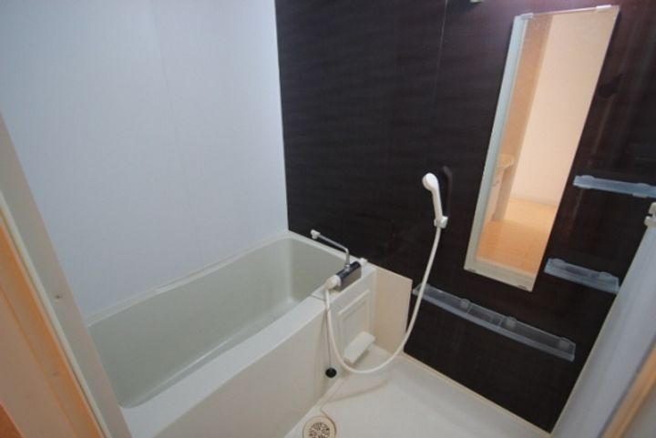 メゾン千田町の風呂