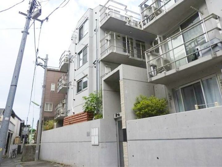 ドエル下北沢の外観
