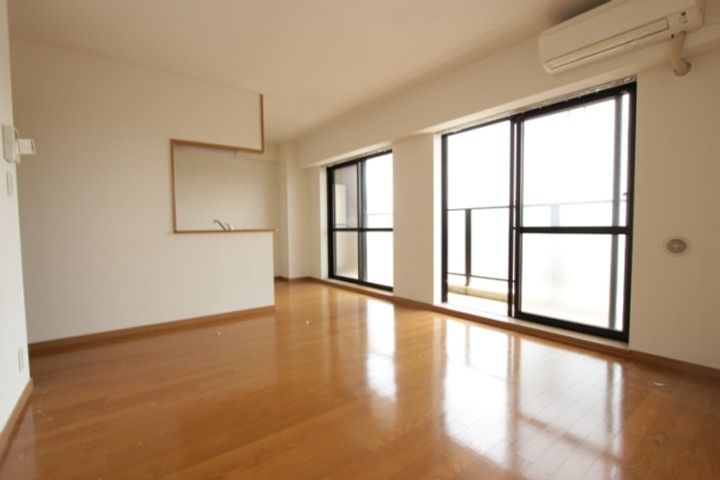 ガーデンコートみどりのの居間