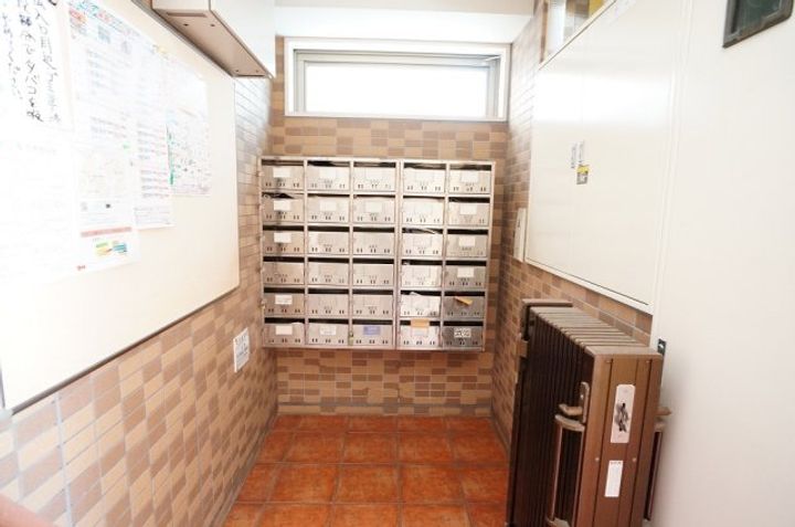 サンシャルム万代の地図