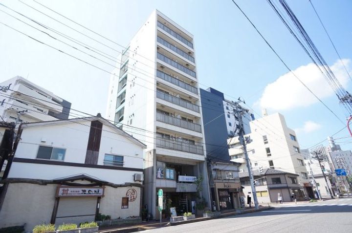 サンシャルム万代の外観