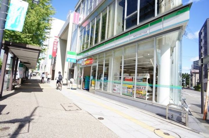 サンシャルム万代の周辺