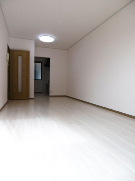 岐阜県岐阜市則武西1(一戸建)の賃貸物件の居間