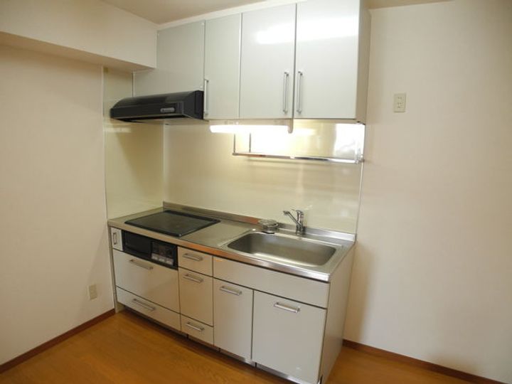 扇ヒルズのキッチン