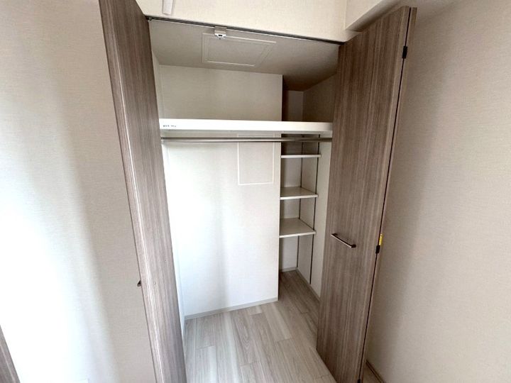 プレサンス レイズ 新梅田Cの内装