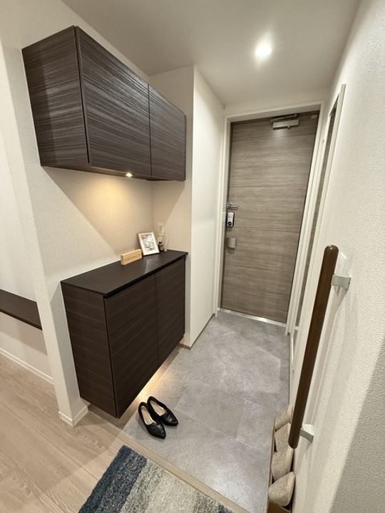 フォンテーヌベレオ【01】の玄関