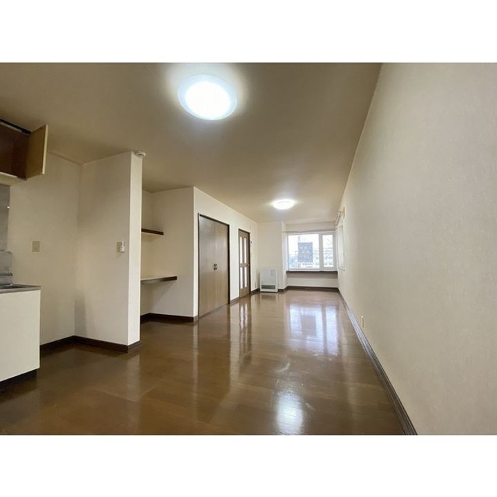 コーポ小川の居間