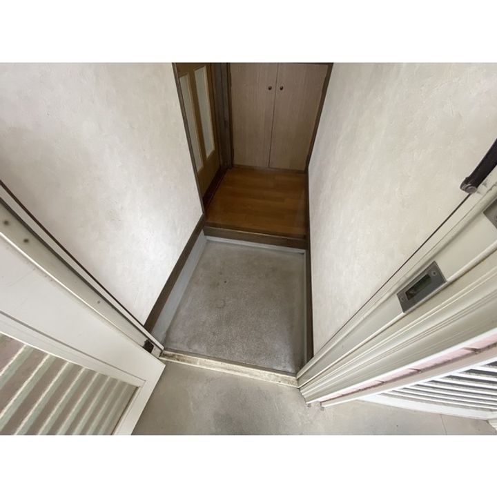 コーポ小川の玄関