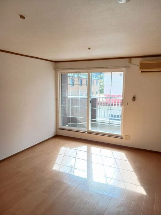 福島県福島市小倉寺字堂宮敷(アパート)の賃貸物件の居間