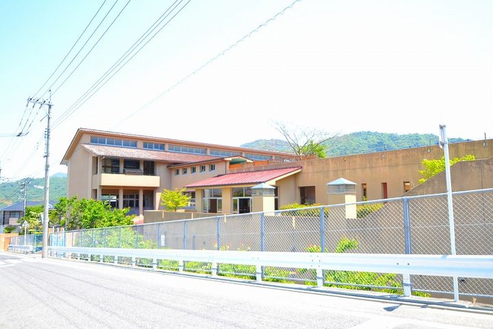アブニール矢野東の周辺