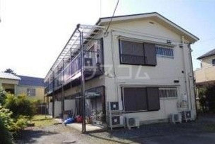 コーポ山際の外観