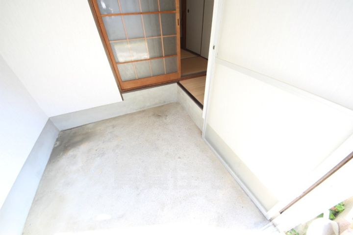 奈良県桜井市大字赤尾(一戸建)の賃貸物件の玄関