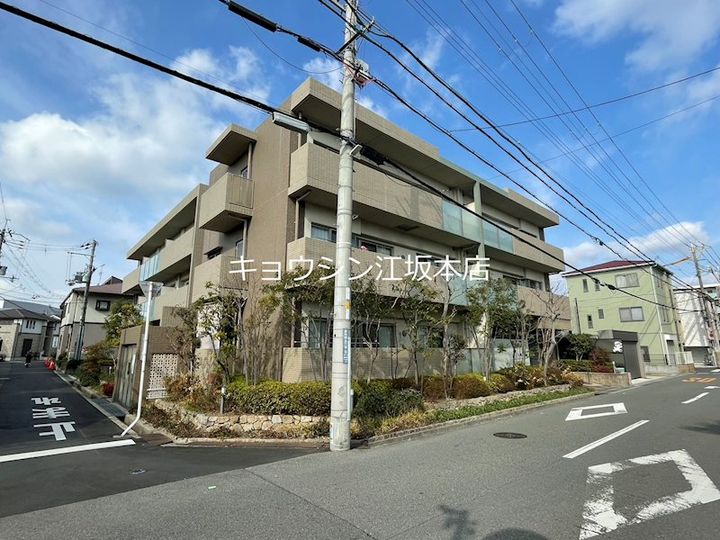 大阪府吹田市南吹田5(マンション)の賃貸物件の外観