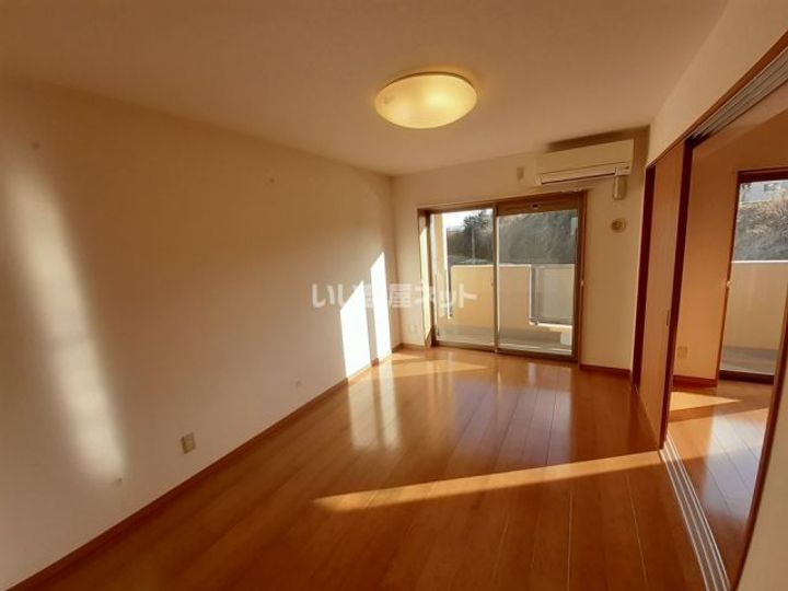 ロジュマンフェールの居間