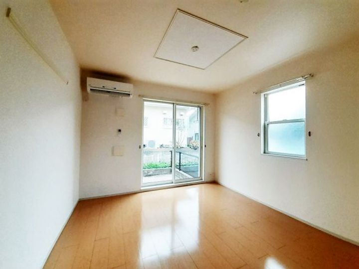 ガーベラIの居間