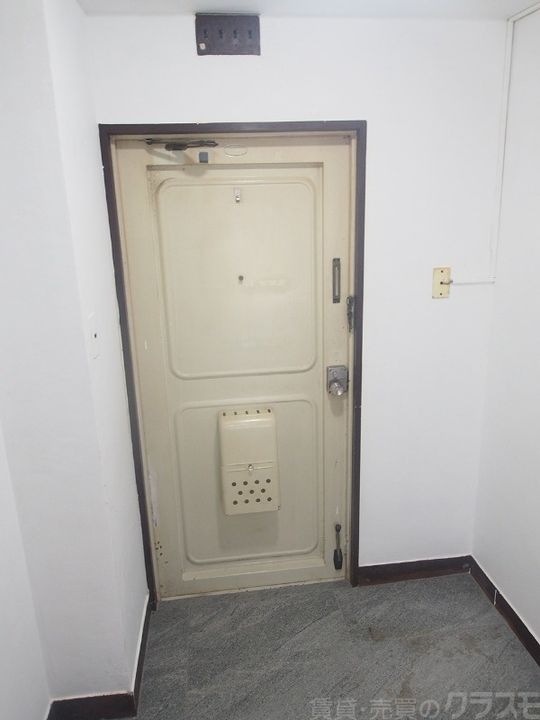 マンション南住吉の玄関