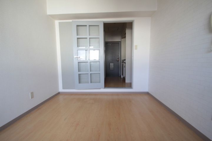 ヴィラブランシュ庚午中の内装