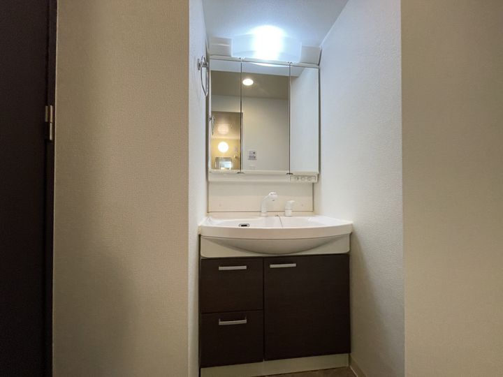 エステムコート三宮駅前IIアデシオンの内装