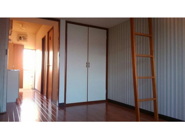宮崎県都城市広原町(アパート)の賃貸物件の居間