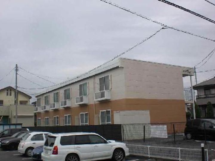 レオパレスウイングの外観