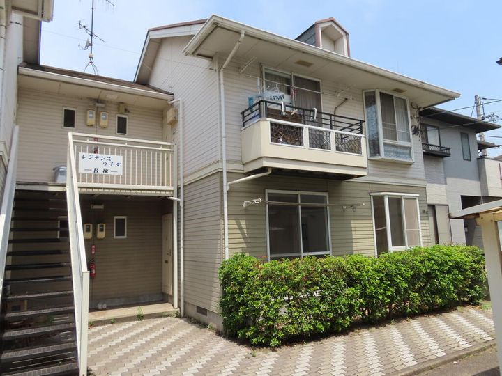 レジデンスウチダ B棟の外観